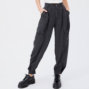 Urban Outfitters BDG Carissa High-Waisted Cocoon Pants